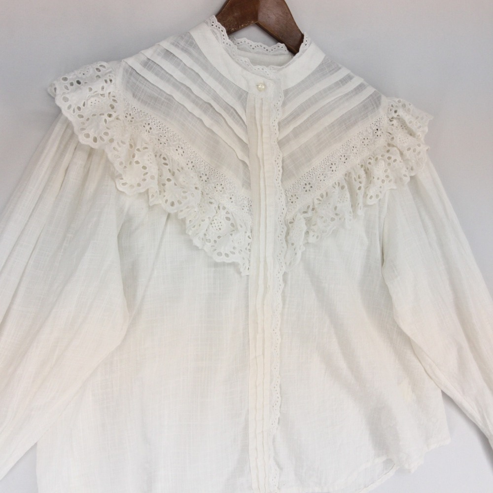 Free People Blouse Womens M White Eyelet Ruffle Victorian Boho Long Sleeve - Picture 3 of 11